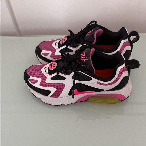 Nike Women’s Air Max 200 Pink ‘Have A Nike Day’ sneakers - Picture 3 of 9